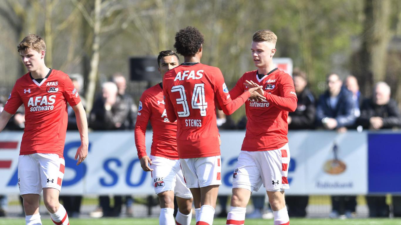gülnar otelleri Willem II geeft voorsprong weg bij Jong AZ, TOP Oss klopt ...